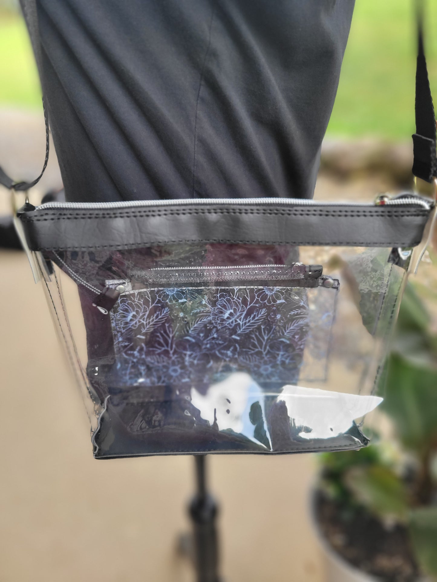 Stadium Black Flower Purse