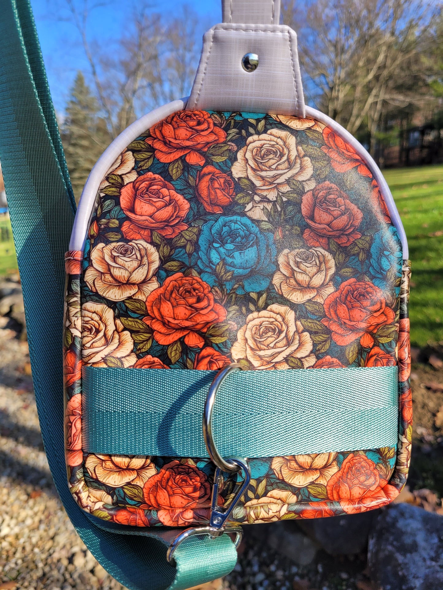 Skull & Roses Mini Sling