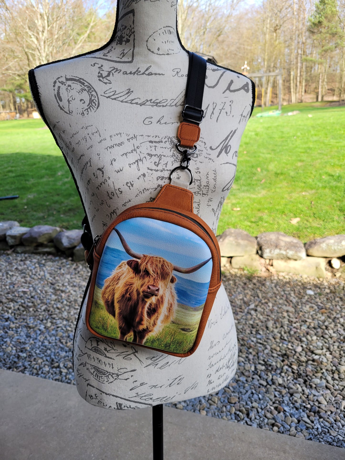 Highland Cow Mini-Sling