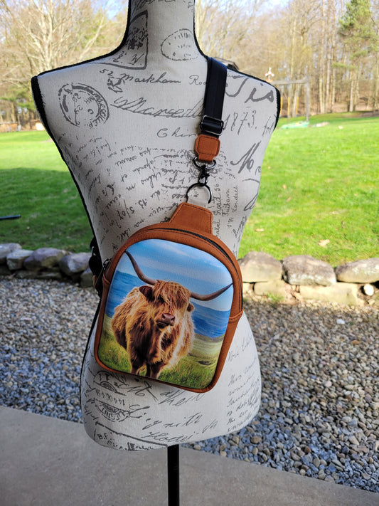 Highland Cow Mini-Sling