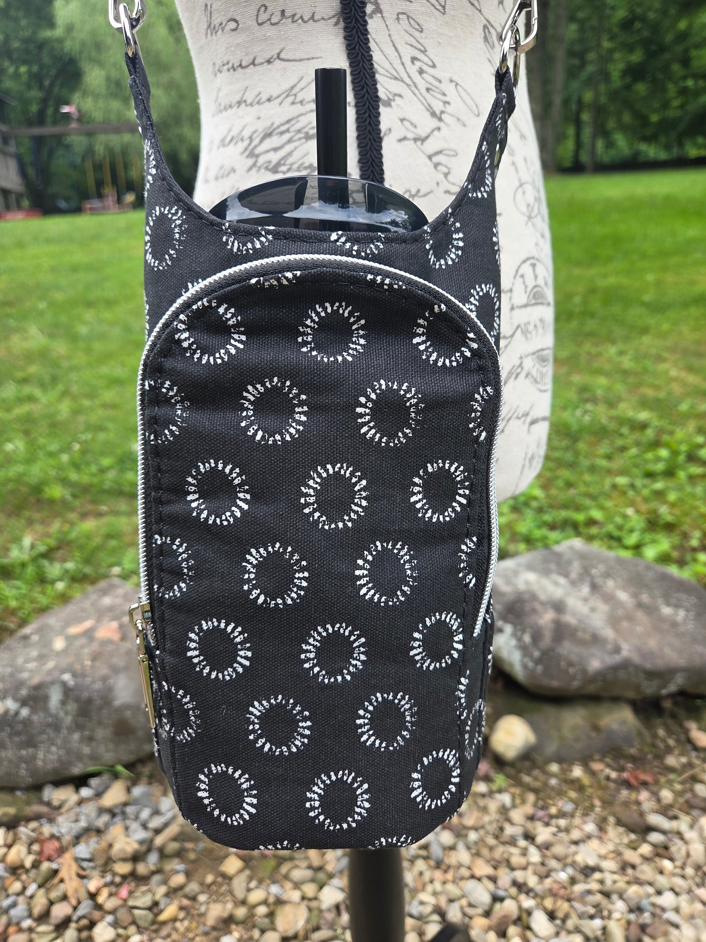 Black and White H2O Sling