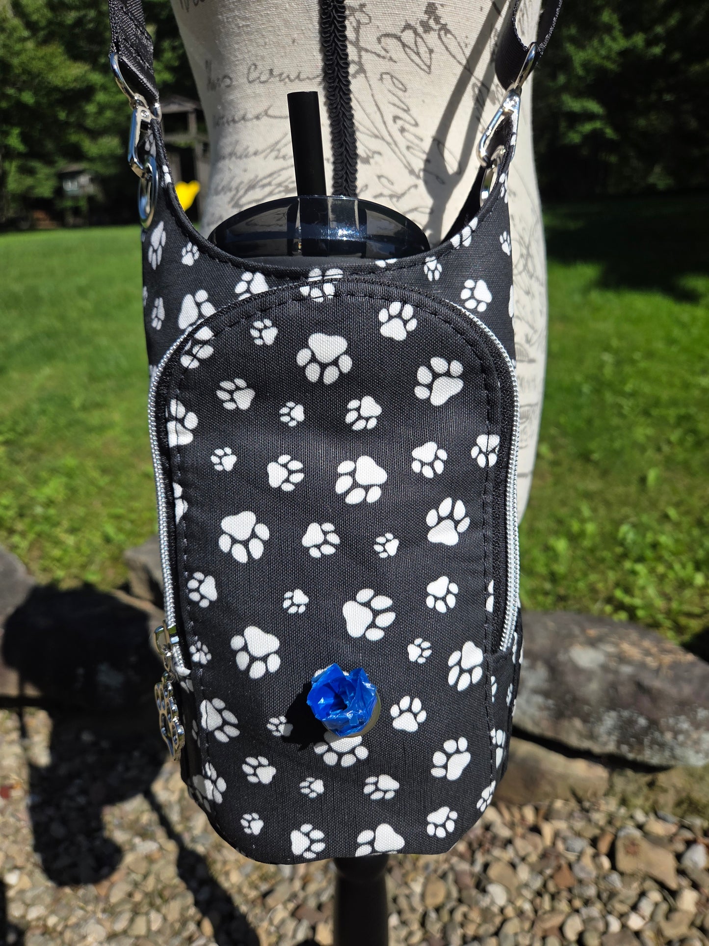 Black & White Paw Dog H2O sling