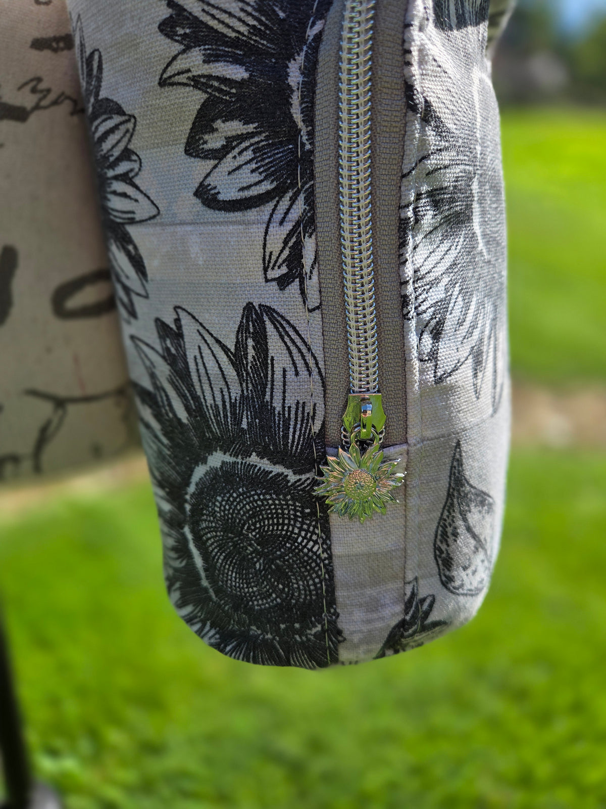 Rustic Sunflower H2O Sling